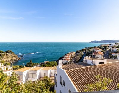 CAU DEL LLOP 76 – Apartament amb piscina comunitària