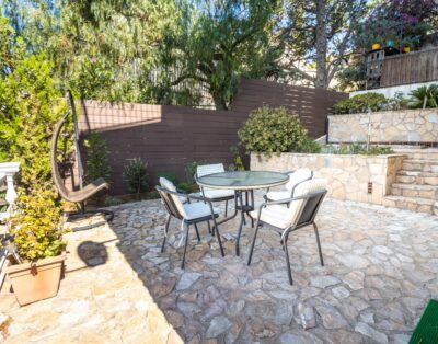 GRIFEU 12 – Studio avec vue sur la montagne et la côte