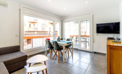 PORT DE LLANÇÀ 36 – Bright sunny apartment with terrace