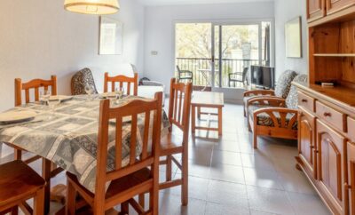 151 SELVA DE MAR – Apartament de poble encantador