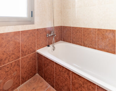 01 CODOLAR L’ESCALA – en segunda línea del mar